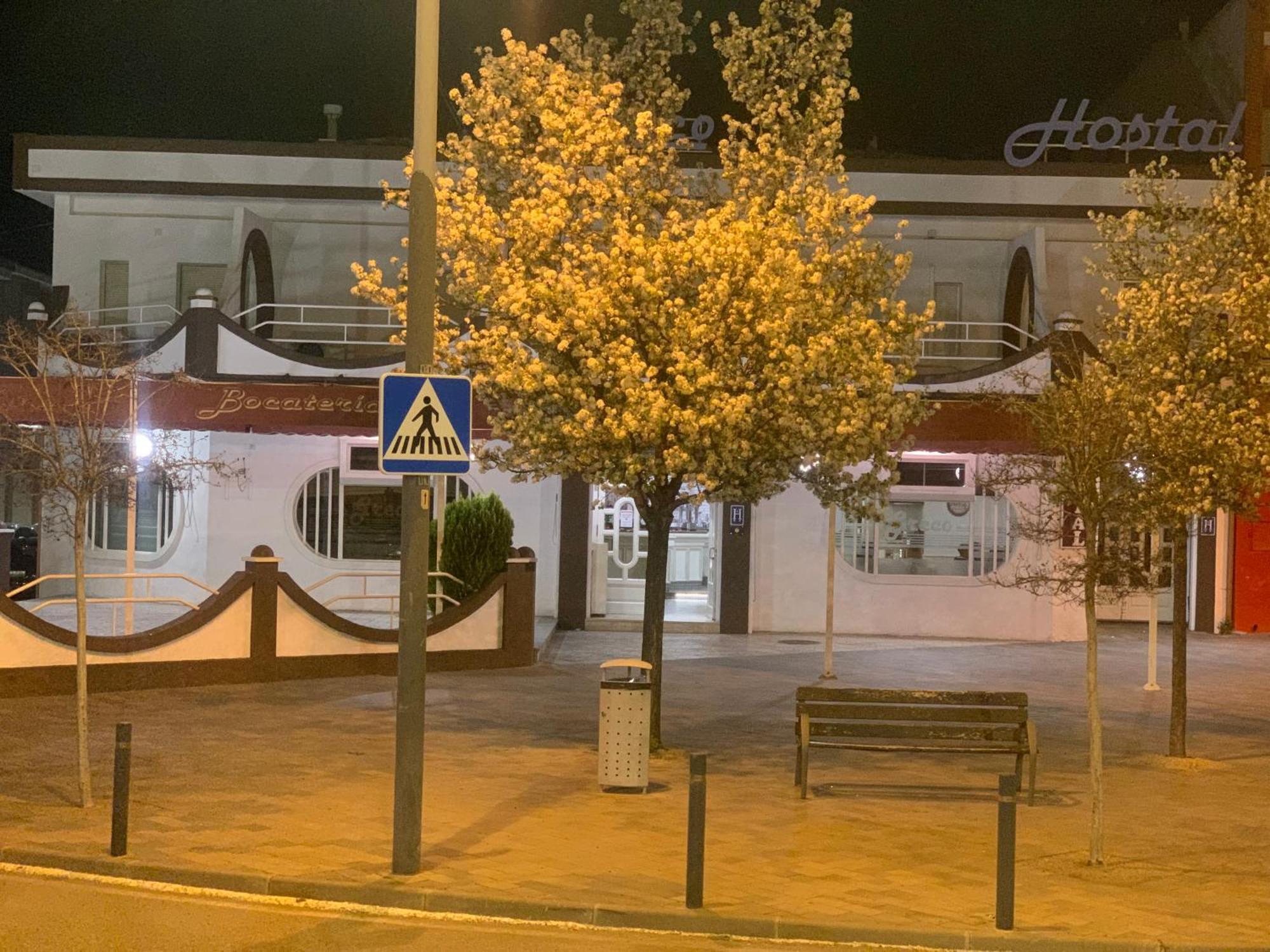 Hostal-Cafe Gutgreco Sonseca Bagian luar foto
