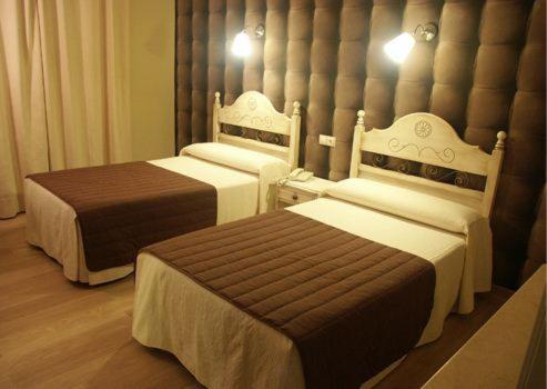 Hostal-Cafe Gutgreco Sonseca Bagian luar foto